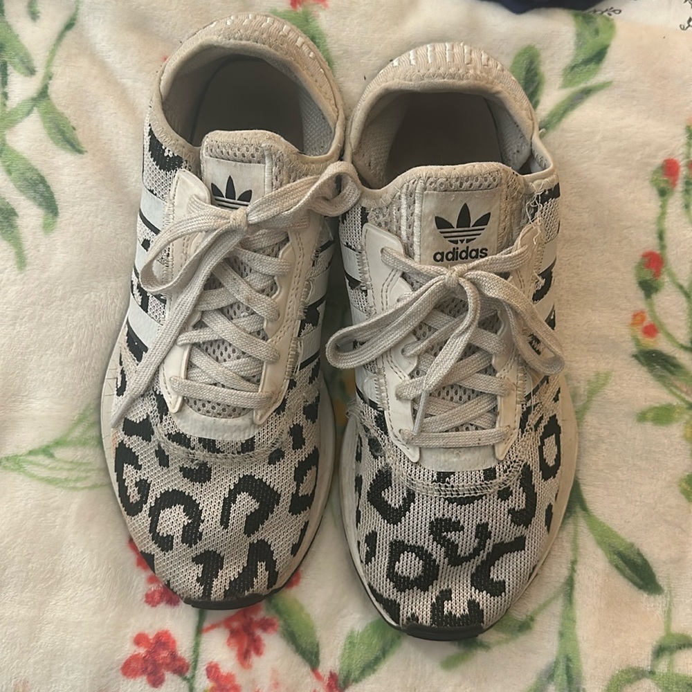 Women’s size 8 adidas